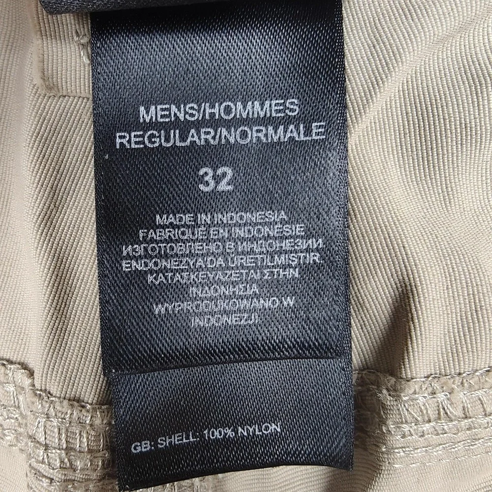 The North Face Shorts‎ Mens 32 Beige Nylon Cargo Outdoor Hiking Travel Pockets